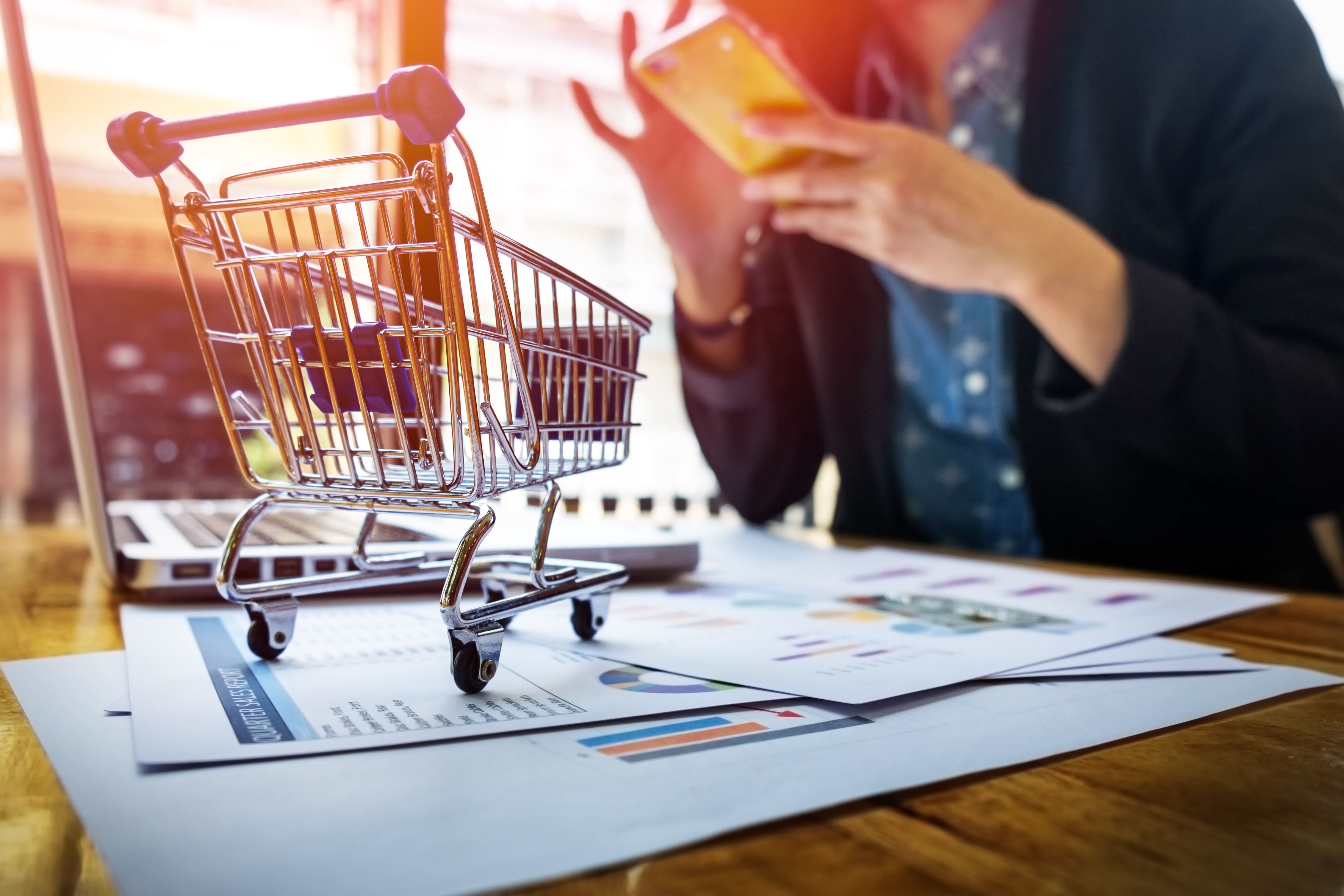 E-commerce atingirá quase R$ 235 bilhões em 2025: proteja seus resultados